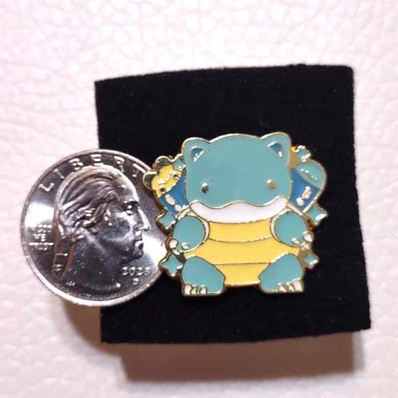 Blastoise Pin - Picture 2 of 4